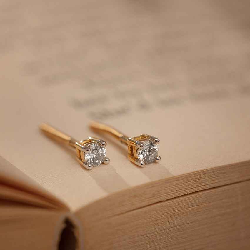 Solitaire Gold Diamond Earrings