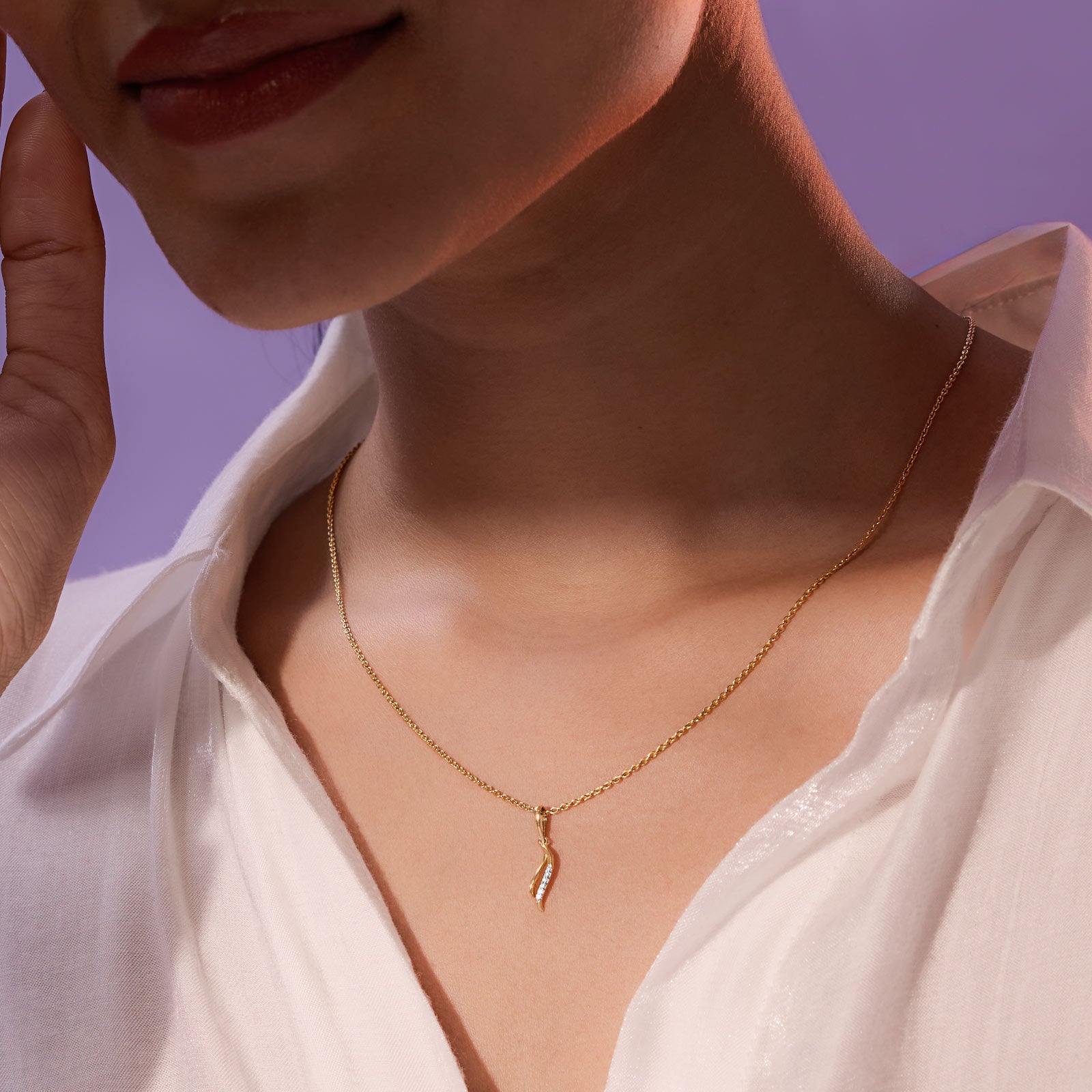 Leaf Gold Diamond Pendant