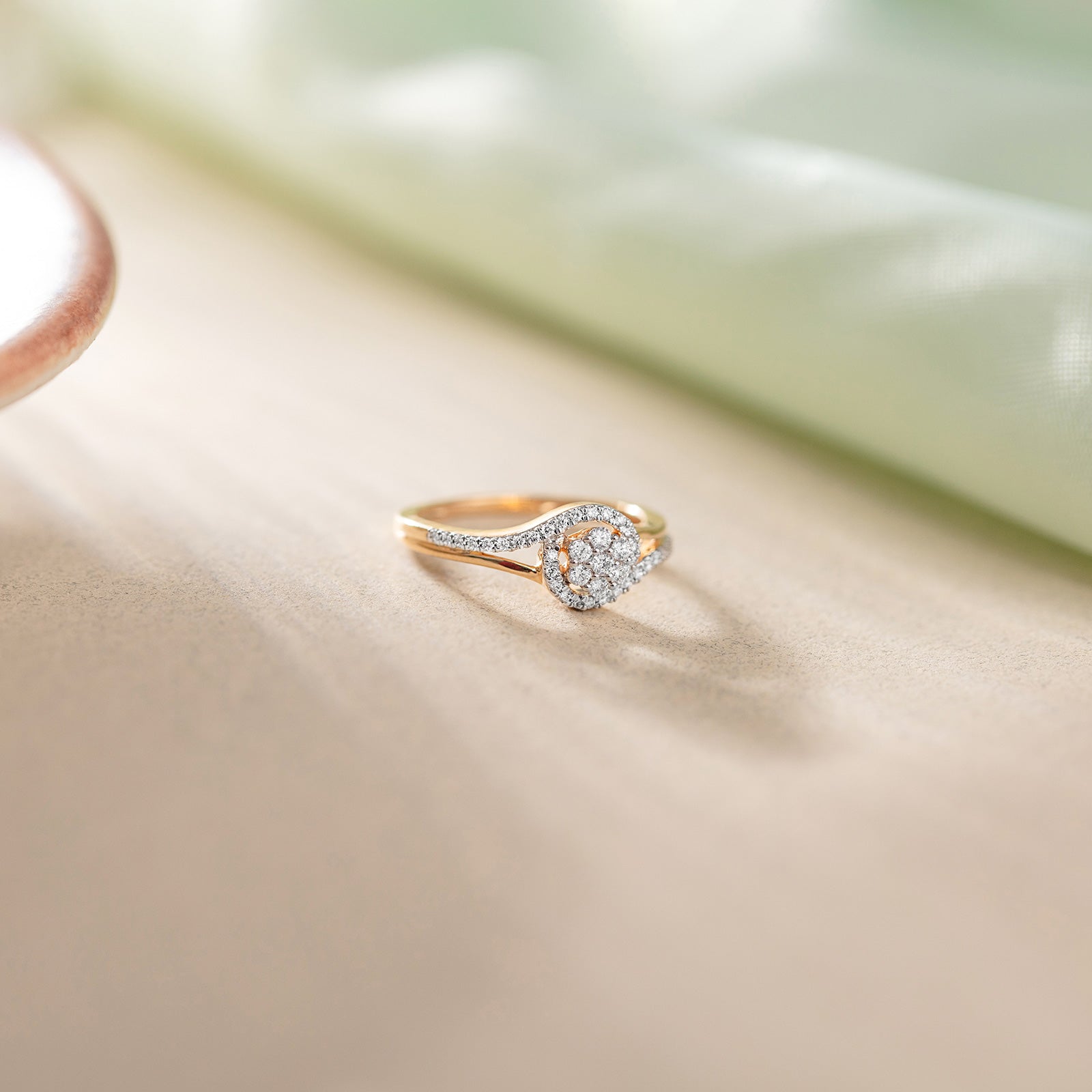 Cluster Gold Diamond Ring